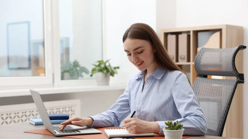 The Best online skills for students to earn money in 3 to 6 months